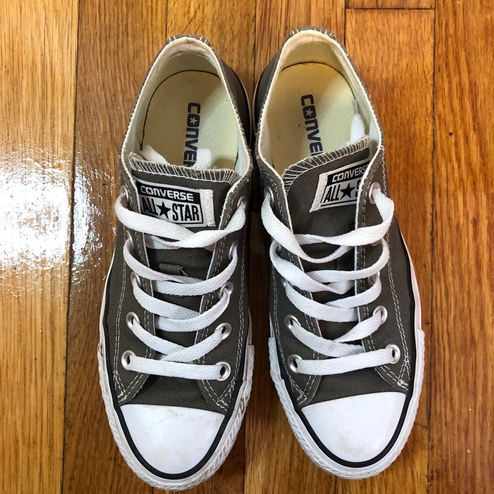 ⭐️Converse⭐️ - Gray
